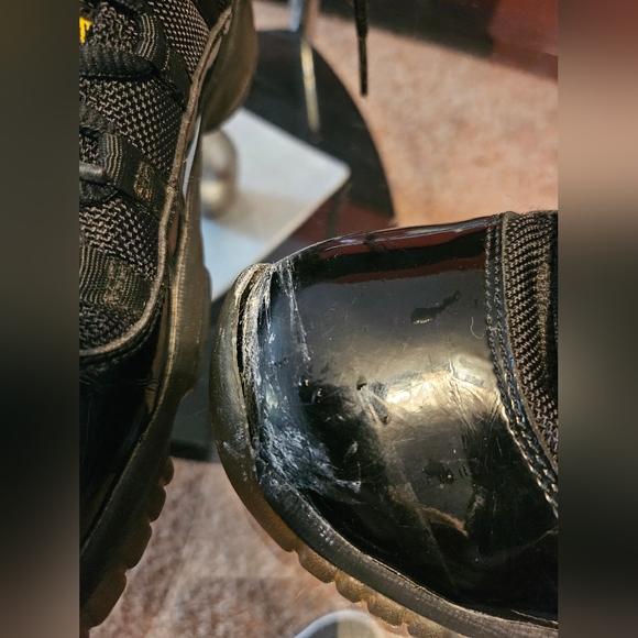 Jordan 11 size 6.5 - Picture 3 of 10